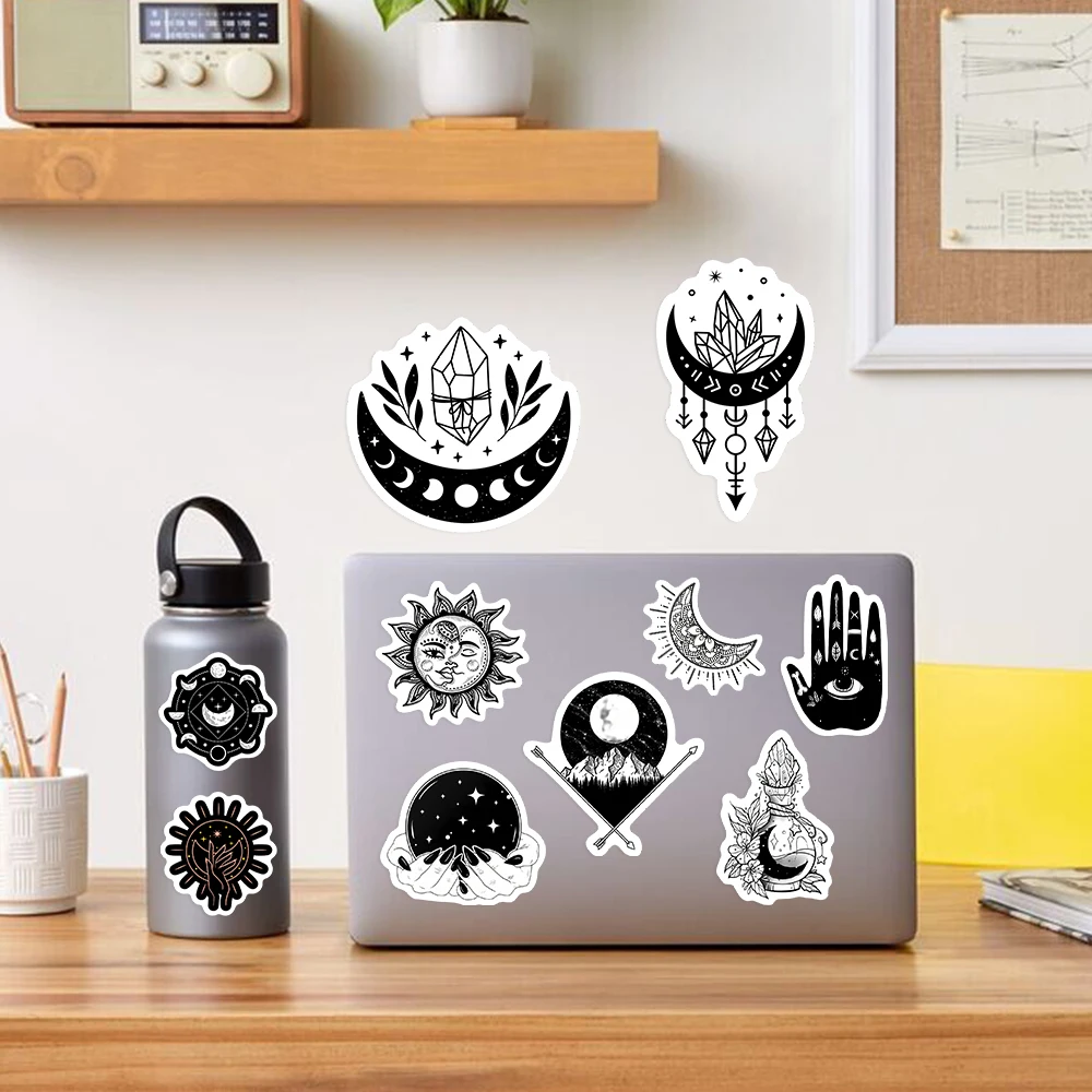 ملصقات جمالية على شكل قمر قوطي - مراجعة Laptop Accessories Cool وسعره