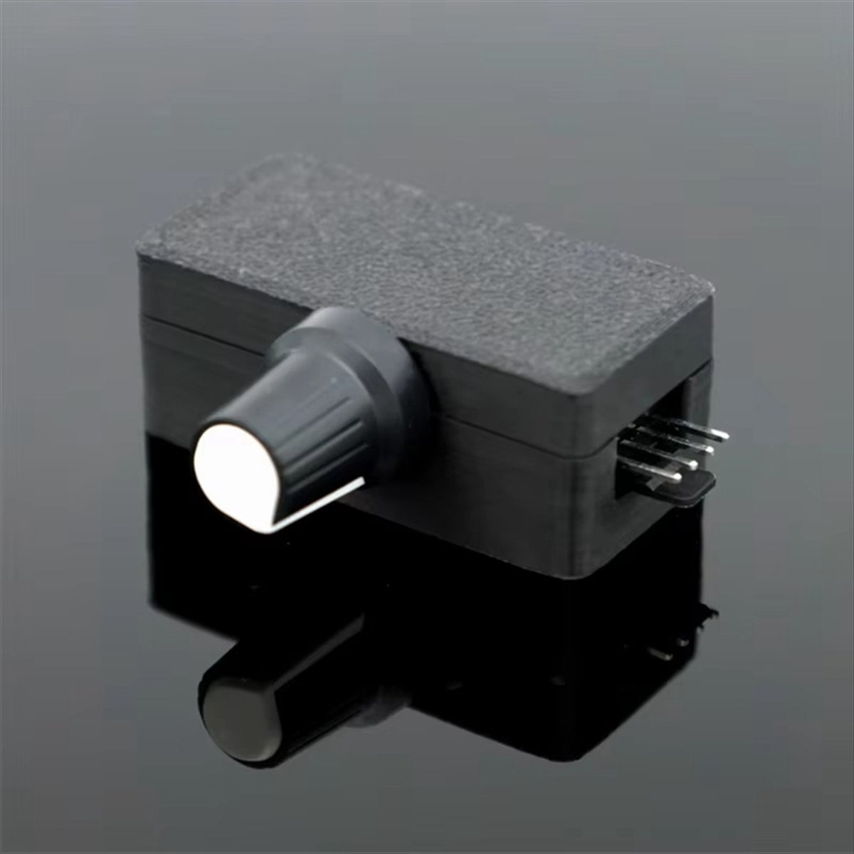 وحدة تحكم سرعة المروحة PWM 5 ف - مراجعة Usb C Power Adapter وسعره